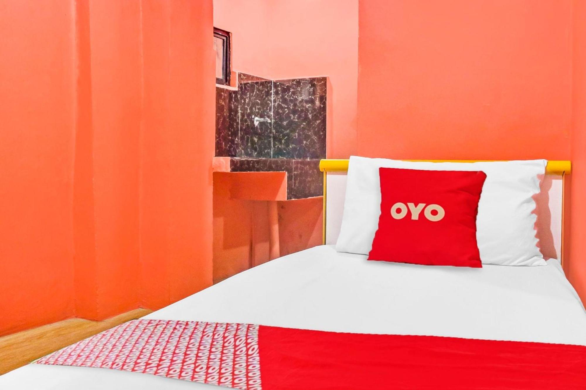 Hotel OYO 868 Solanos Transient House Pasay Exterior foto